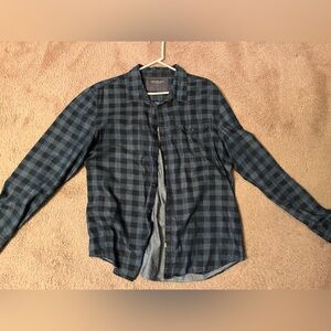 Calvin Klein two tone blue on blue button down men’s shirt XL